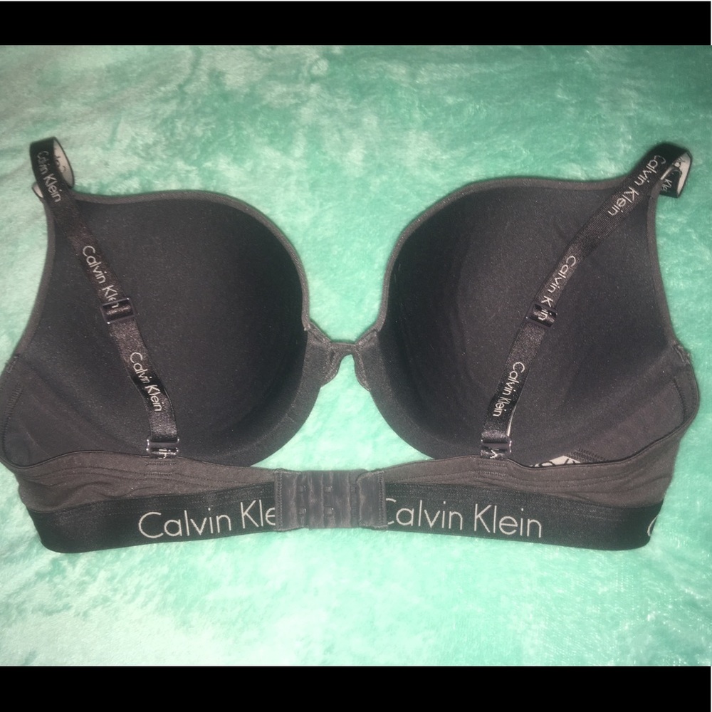 Calvin Klein Bra - Picture 2 of 4